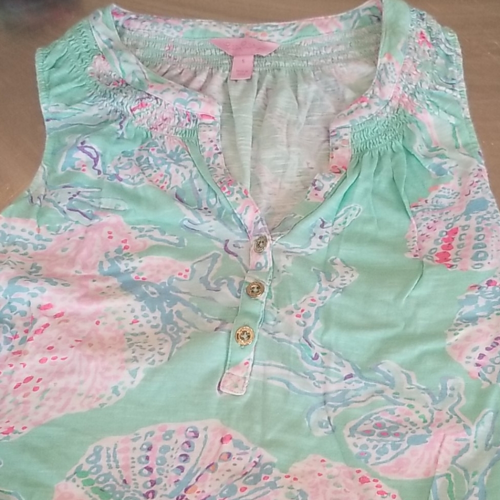 Lilly Pulitzer Essie Top, size small